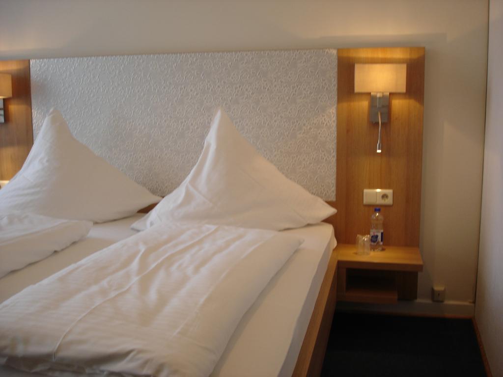 Rhein-Hotel Andernach Dış mekan fotoğraf